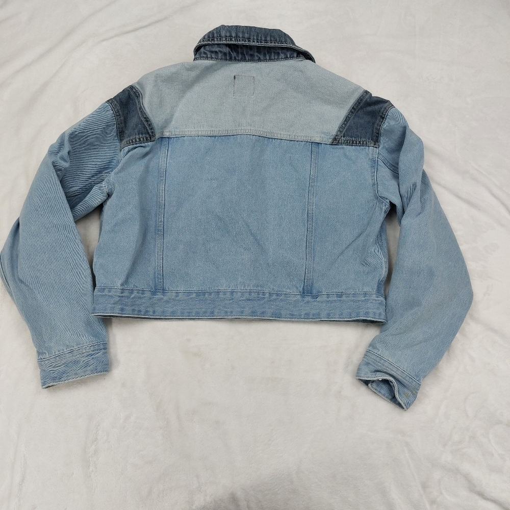 WILD FABLE WOMENS BLUE 2 TONE CROPPED BUTTON UP DENIM JACKET SIZE MEDIUM - Picture 9 of 9